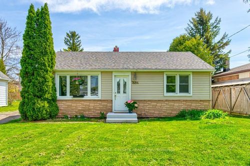 7684 Badger Rd, Niagara Falls, ON, L2H1H9 | Card Image