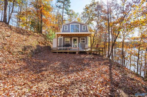 114 Lakeside Cir, DELTA, AL, 36258-5739 | Card Image