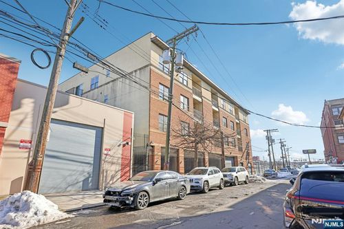 15-19 Tichenor, Newark, NJ, 07112 | Card Image