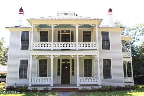 701 E Holly St, Ellisville, MS, 39437-2813 | Card Image