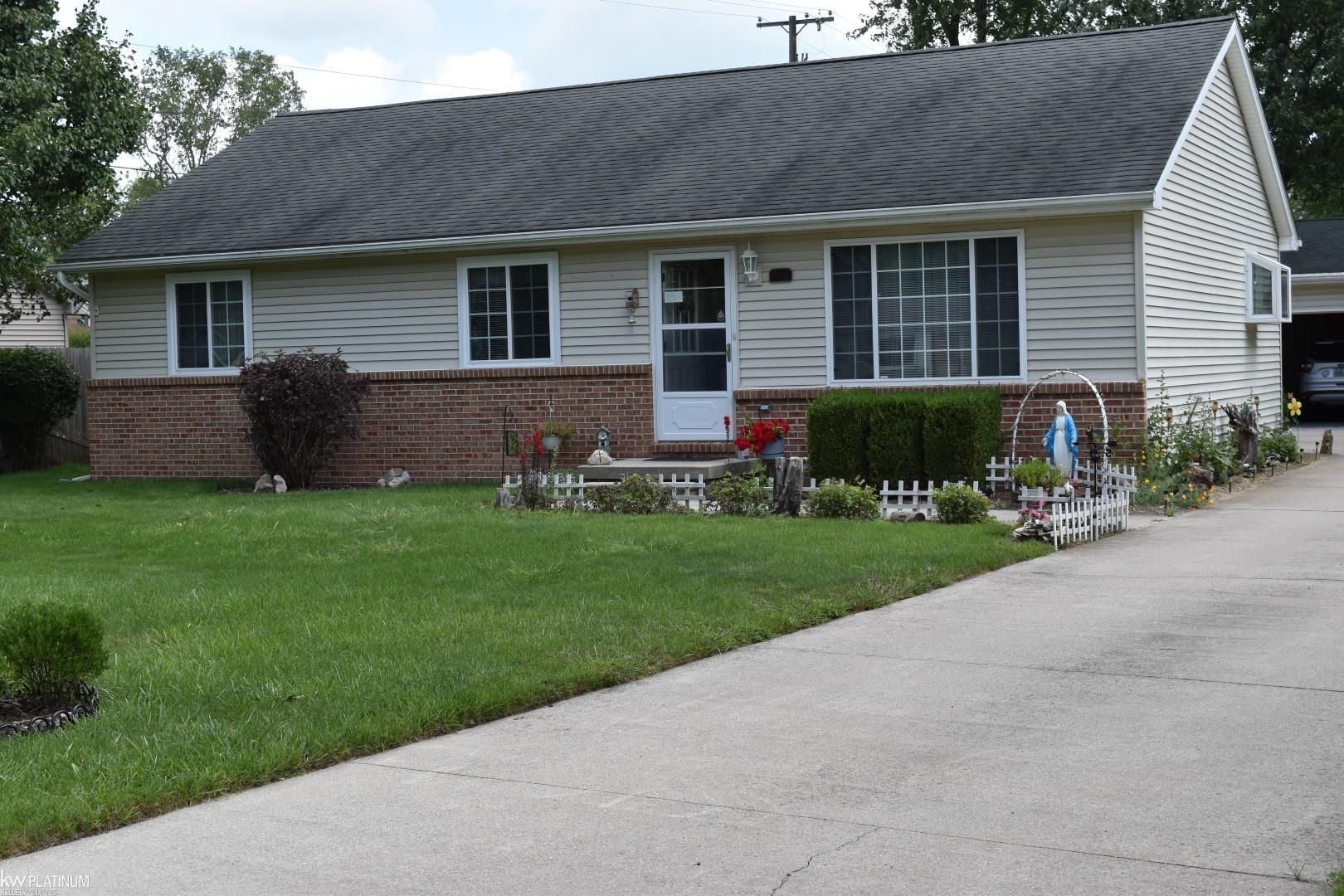 Parker Rd, Fort Gratiot, MI 48059