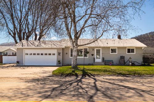 1367 County 25 -, La Crescent, MN, 55947 | Card Image