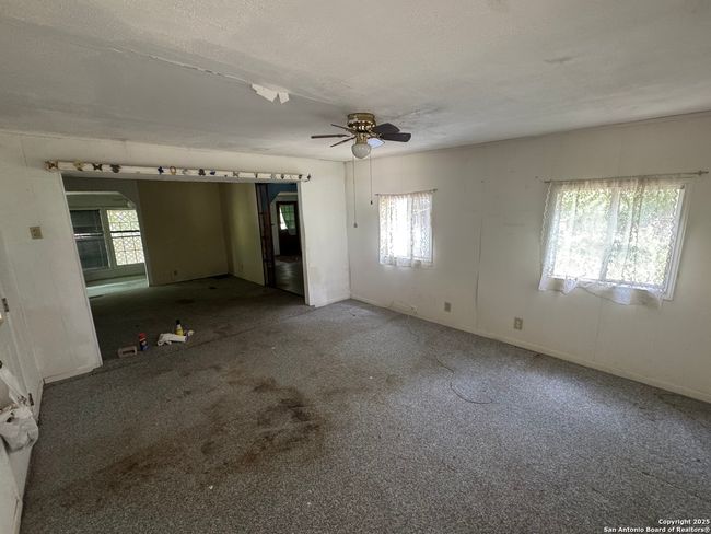 116 Rambling Dr, House other with 3 bedrooms, 2 bathrooms and null parking in Canyon Lake TX | Image 11