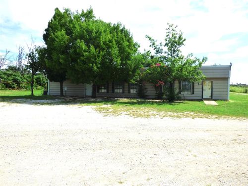 102 N Highway 6, Carbon, TX, 76435-3600 | Card Image