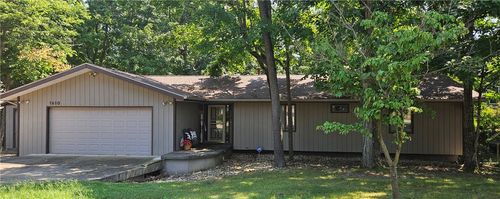 1610 Robin Ct, Mt. Zion, IL, 62549-1043 | Card Image