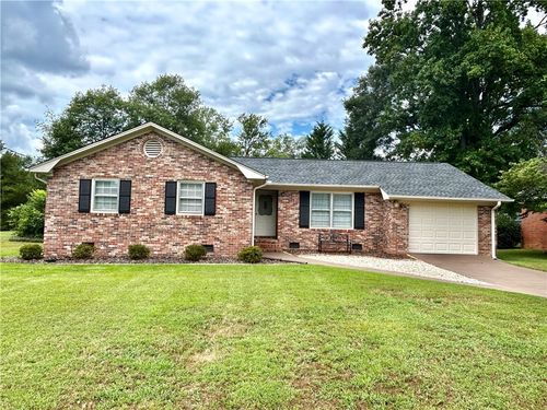 19 Owens Rd, Taylors, SC, 29687-3547 | Card Image