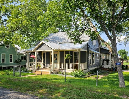 210 N Church St, Fayetteville, TX, 78940-5538 | Card Image