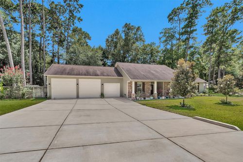 13957 Challenger Dr, Willis, TX, 77318-3197 | Card Image