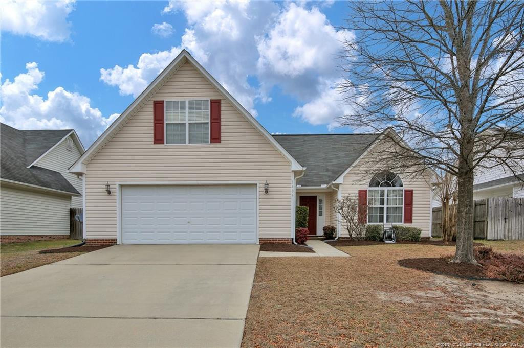 Middlesbrough Dr, Fayetteville, NC 28306