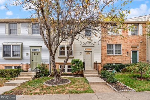 6316 Mary Todd Ln, CENTREVILLE, VA, 20121-3558 | Card Image