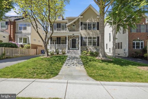 6235 22nd St N, ARLINGTON, VA, 22205-2001 | Card Image
