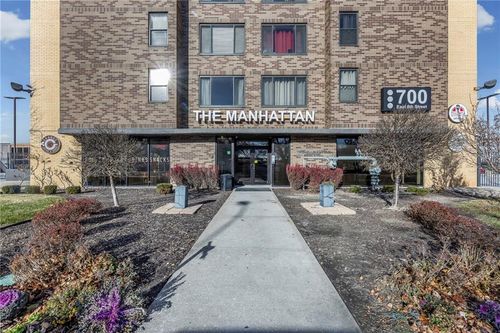 unit-7q-700 E 8th St, Kansas City, MO, 64106-1652 | Card Image
