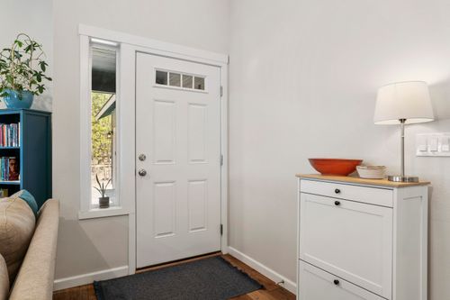 15205 Ponderosa Loop, La Pine, OR, 97739-8948 | Card Image