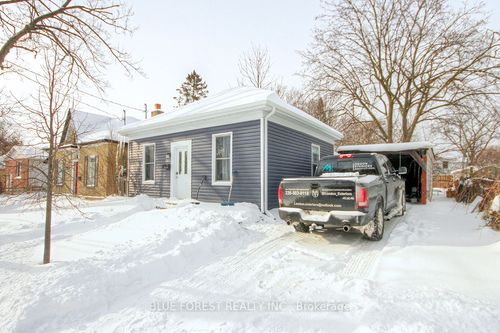 585 Elizabeth St, London, ON, N5W3S5 | Card Image