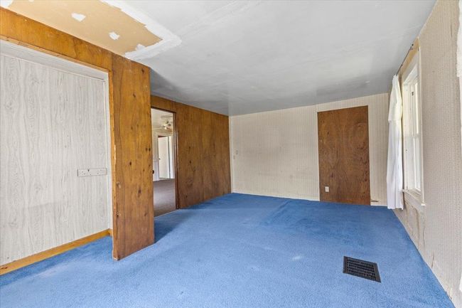 57 Pearl St, House other with 4 bedrooms, 2 bathrooms and null parking in Grand Isle VT | Image 11
