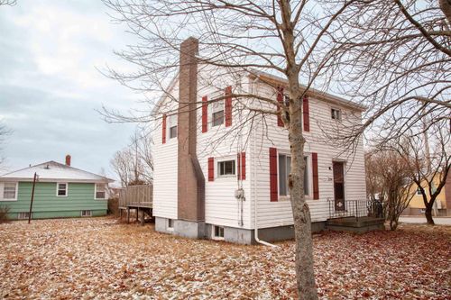 214 Main Street, Dartmouth, NS, B2X1S6 | Card Image