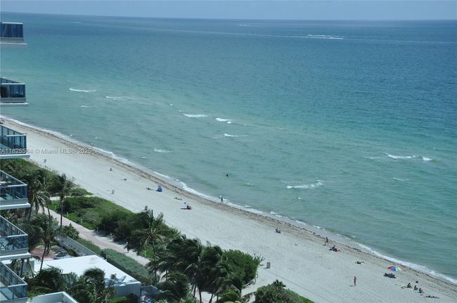 APT-514 - 5401 Collins Ave, Condo with 1 bedrooms, 2 bathrooms and null parking in Miami Beach FL | Image 47
