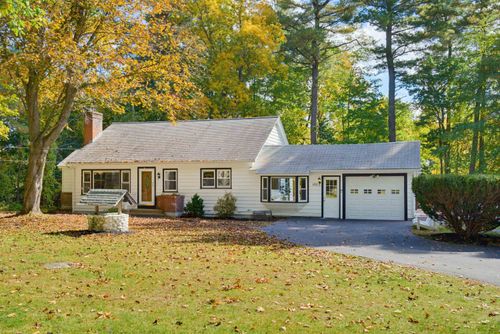 195 Rockingham Road, Auburn, NH, 03032 | Card Image