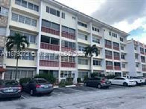 207d-215 Se 3rd Ave, Hallandale Beach, FL, 33009 | Card Image