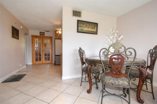 208-2175 Ne 56th St, Fort Lauderdale, FL, 33308-2574 | Card Image