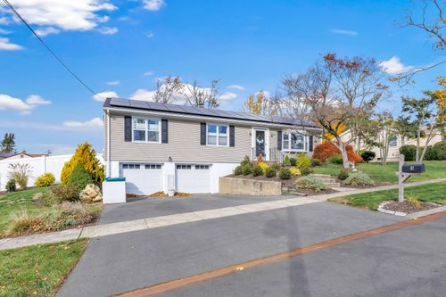 80 Daniel Dr, Stratford, CT, 06614-2158 | Card Image