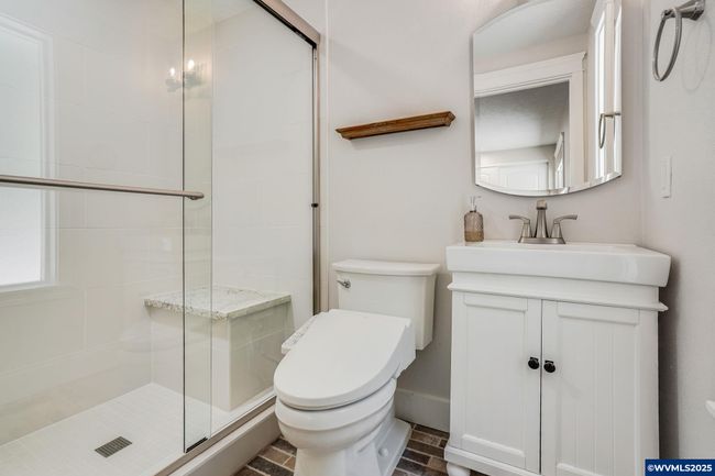 241 Silver Loop, House other with 4 bedrooms, 3 bathrooms and null parking in Silverton OR | Image 28