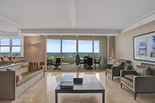 901-20201 E Country Club Dr, Aventura, FL, 33180-3279 | Card Image