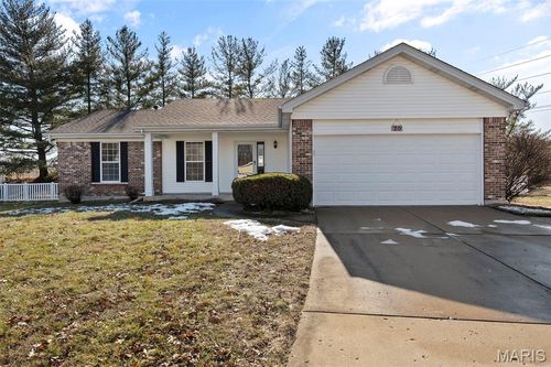 20 White Chapel Ct, O Fallon, MO, 63368-8028 | Card Image