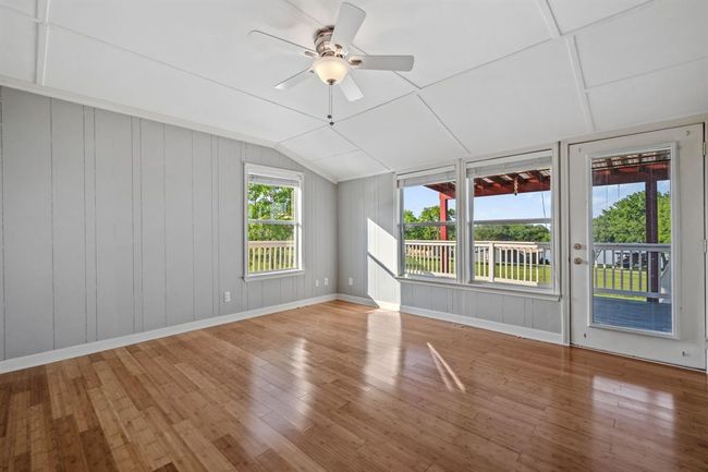 Primary | Image 16