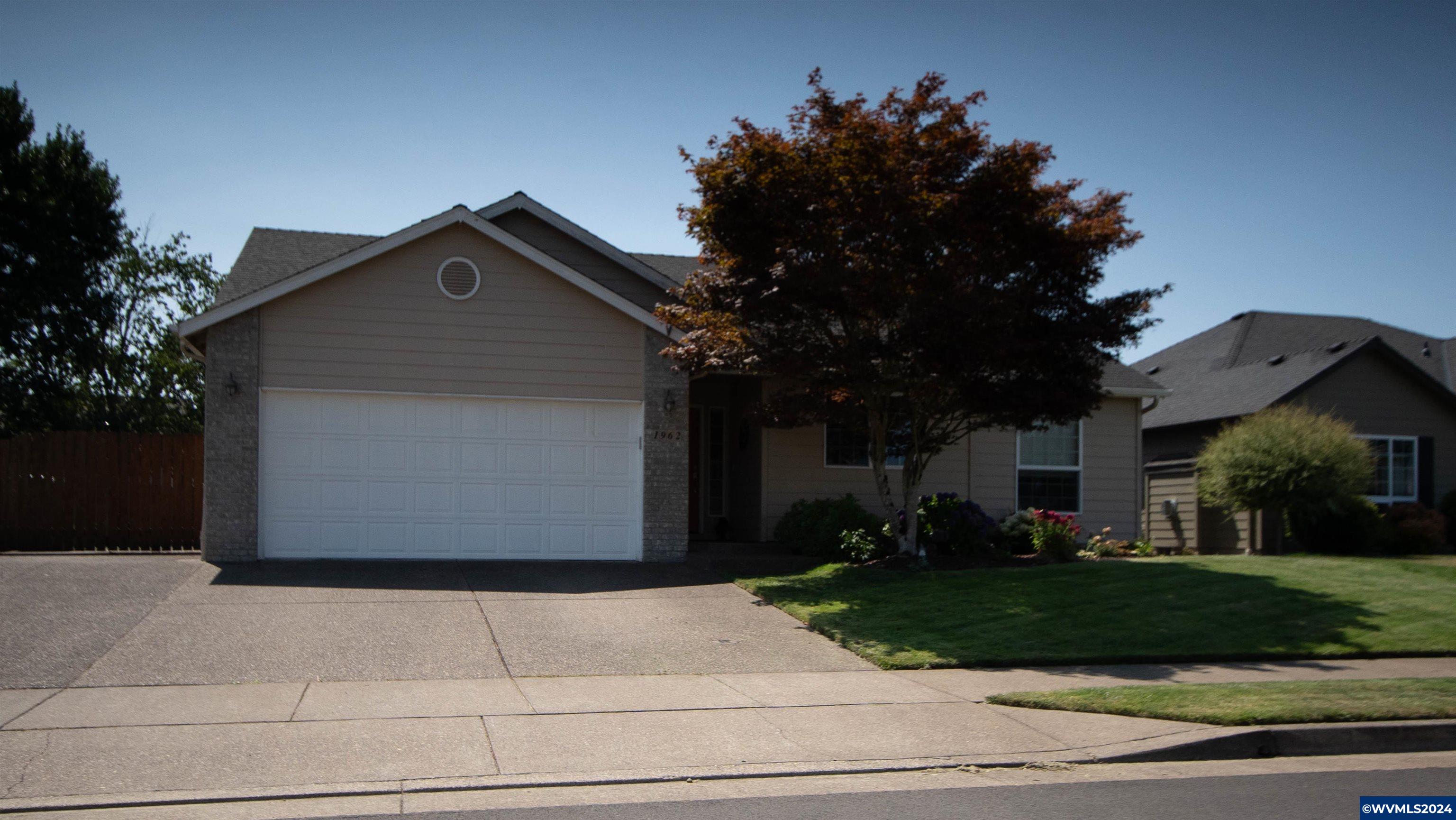 Black Bear Ave, Albany, OR 97321