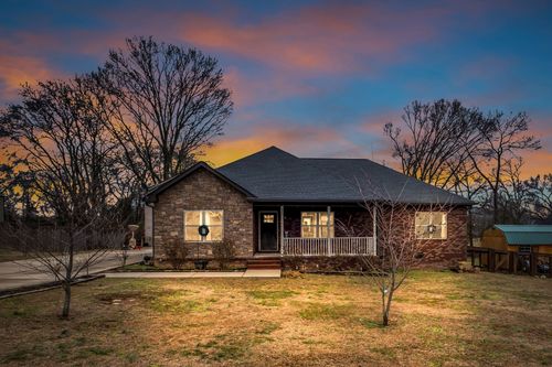 100 Mockingbird Ln, Hartsville, TN, 37074-1466 | Card Image