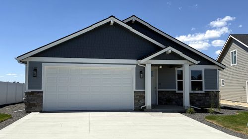 1255 N High Desert Dr, Deer Park, WA, 99006-5650 | Card Image
