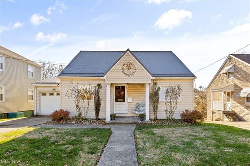 3928 Hanlin Way, Weirton, WV, 26062-4308 | Card Image