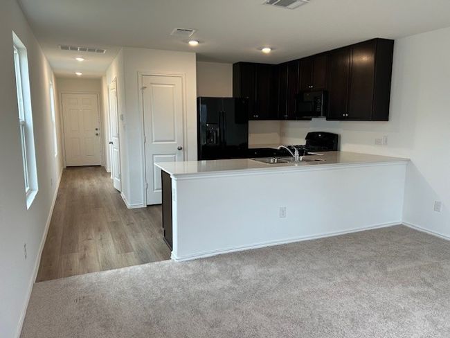 45 Trinity Cir, House other with 3 bedrooms, 3 bathrooms and null parking in Lockhart TX | Image 8