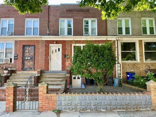 22-29 36th St, Astoria, NY, 11105-2210 | Card Image