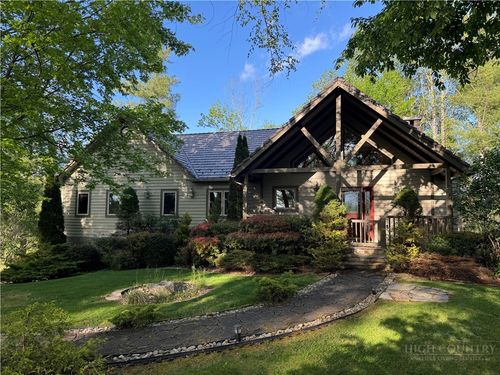 2134 Valle Cay Dr, Vilas, NC, 28692-8461 | Card Image