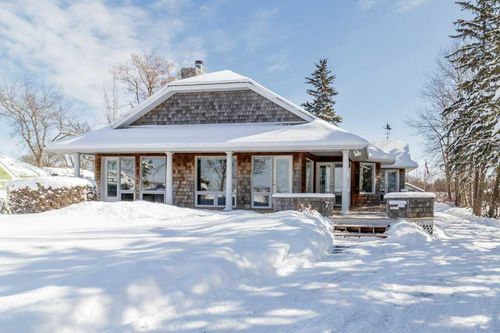 7 Jarvis Bay Dr, Sylvan Lake, AB, T4S1R9 | Card Image