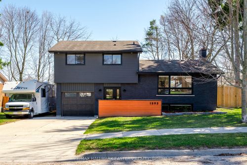 1593 Westbrook Dr, Peterborough, ON, K9J6R6 | Card Image