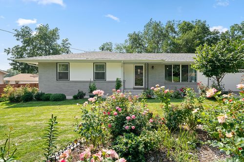 1780 Nw 81st St, Clive, IA, 50325-5629 | Card Image