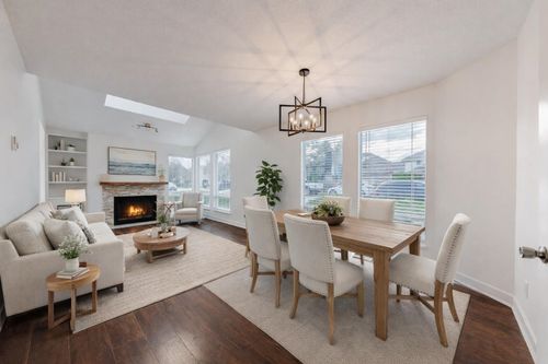 8008 Ash St, Richmond, BC, V6Y3H8 | Card Image