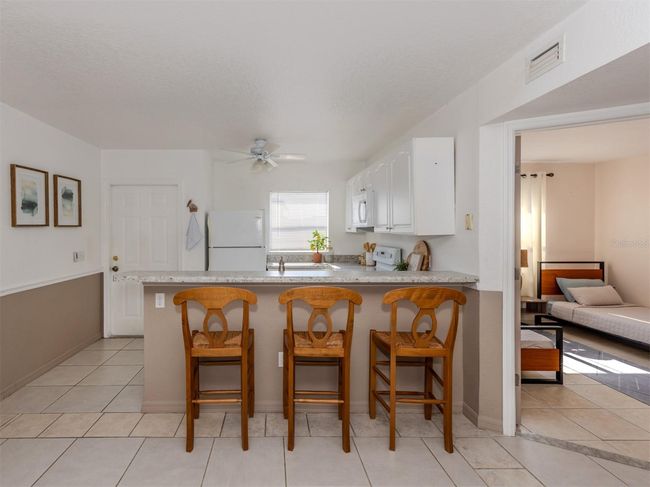 APT-6A3 - 25050 Sandhill Blvd, Condo with 2 bedrooms, 2 bathrooms and null parking in Punta Gorda FL | Image 4