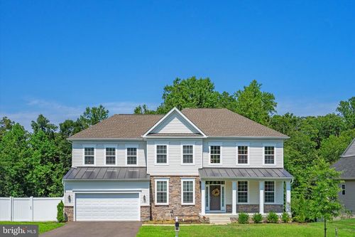 8400 Cedar Chase Dr, CLINTON, MD, 20735-1983 | Card Image