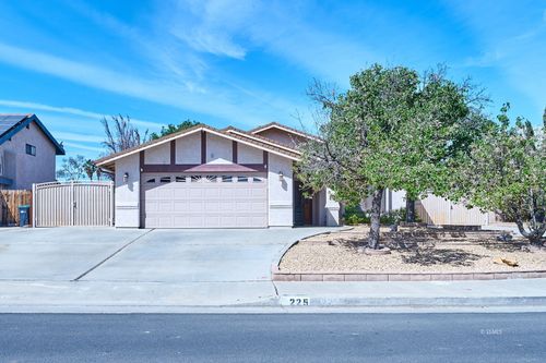 225 Kimberly Ln, Ridgecrest, CA, 93555-3995 | Card Image