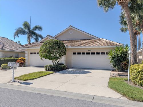 1204 Berkshire Cir, Venice, FL, 34292-1538 | Card Image