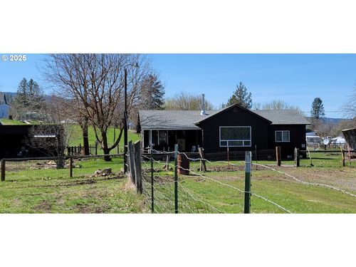 504 E Highway 82, Wallowa, OR, 97885-7120 | Card Image