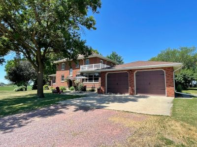 38364 200th Street, House other with 3 bedrooms, 1 bathrooms and null parking in Springfield MN | Image 2