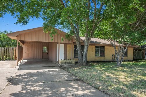 905 Dellwood, Bryan, TX, 77802 | Card Image