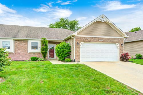 1331 Mccormicks Cir, Danville, IN, 46122-9198 | Card Image