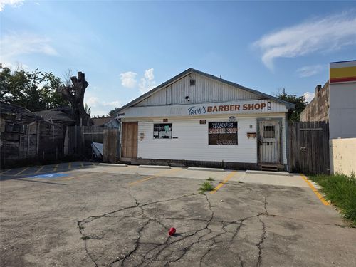 1005 Hogan St, Houston, TX, 77009-8637 | Card Image