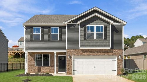 145 Ridgehaven Dr, Waynesville, NC, 28786-1653 | Card Image